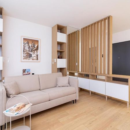 City Studio With Ac Czarnowiejska By Renters Krakow Dış mekan fotoğraf