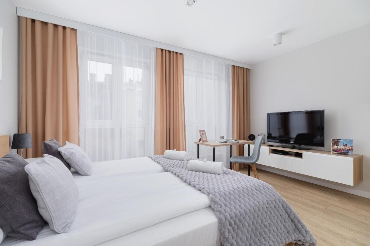 City Studio With Ac Czarnowiejska By Renters Krakow Dış mekan fotoğraf