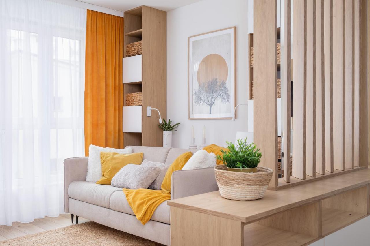 City Studio With Ac Czarnowiejska By Renters Krakow Dış mekan fotoğraf