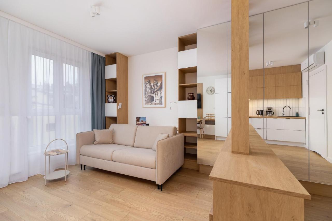 City Studio With Ac Czarnowiejska By Renters Krakow Dış mekan fotoğraf